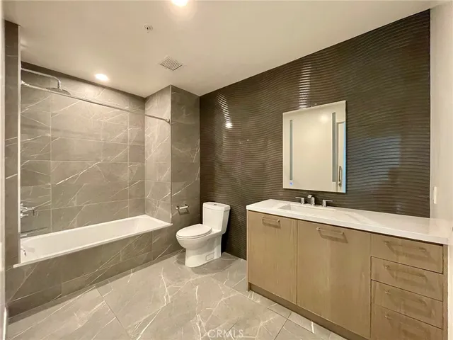 $430,000 | 400 South Broadway, Unit 1202, Los Angeles, CA 90013