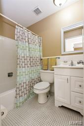 721 Winding Path Lane Ballwin, MO 63021 - Photo 24 of 33 Gallery Image 24