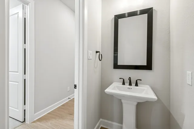 $650,000 | 9714 Falling Leaf Drive, Missouri City, TX 77459