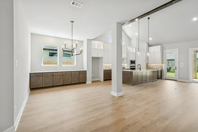 $650,000 | 9714 Falling Leaf Drive, Missouri City, TX 77459