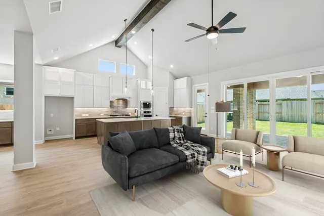 $650,000 | 9714 Falling Leaf Drive, Missouri City, TX 77459