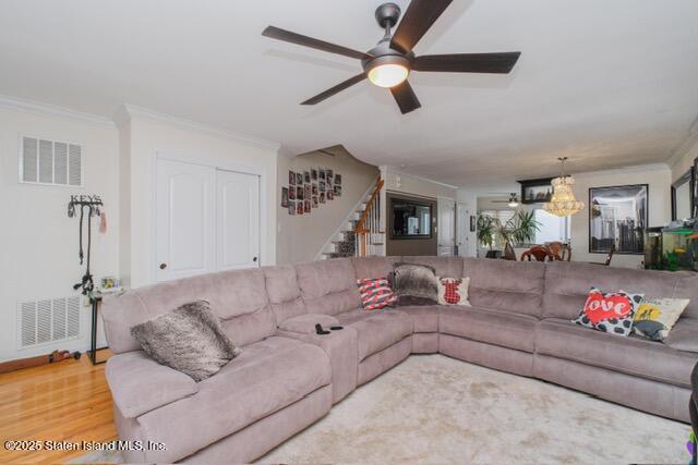 88 Gwenn Loop Staten Island, NY 10314 - Photo 3 of 17 image2