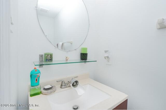 88 Gwenn Loop Staten Island, NY 10314 - Photo 7 of 17 image5