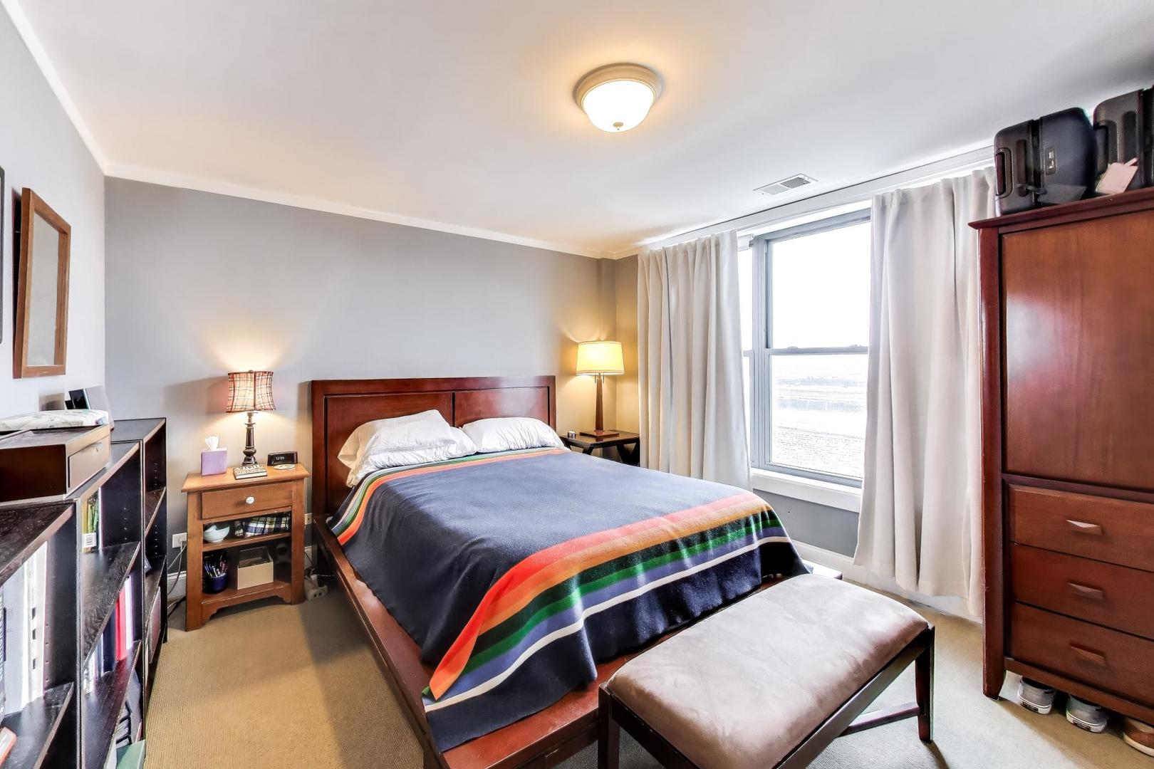 4144 North Sheridan Road, Unit 506 Chicago, IL 60613 - Photo 12 of 31