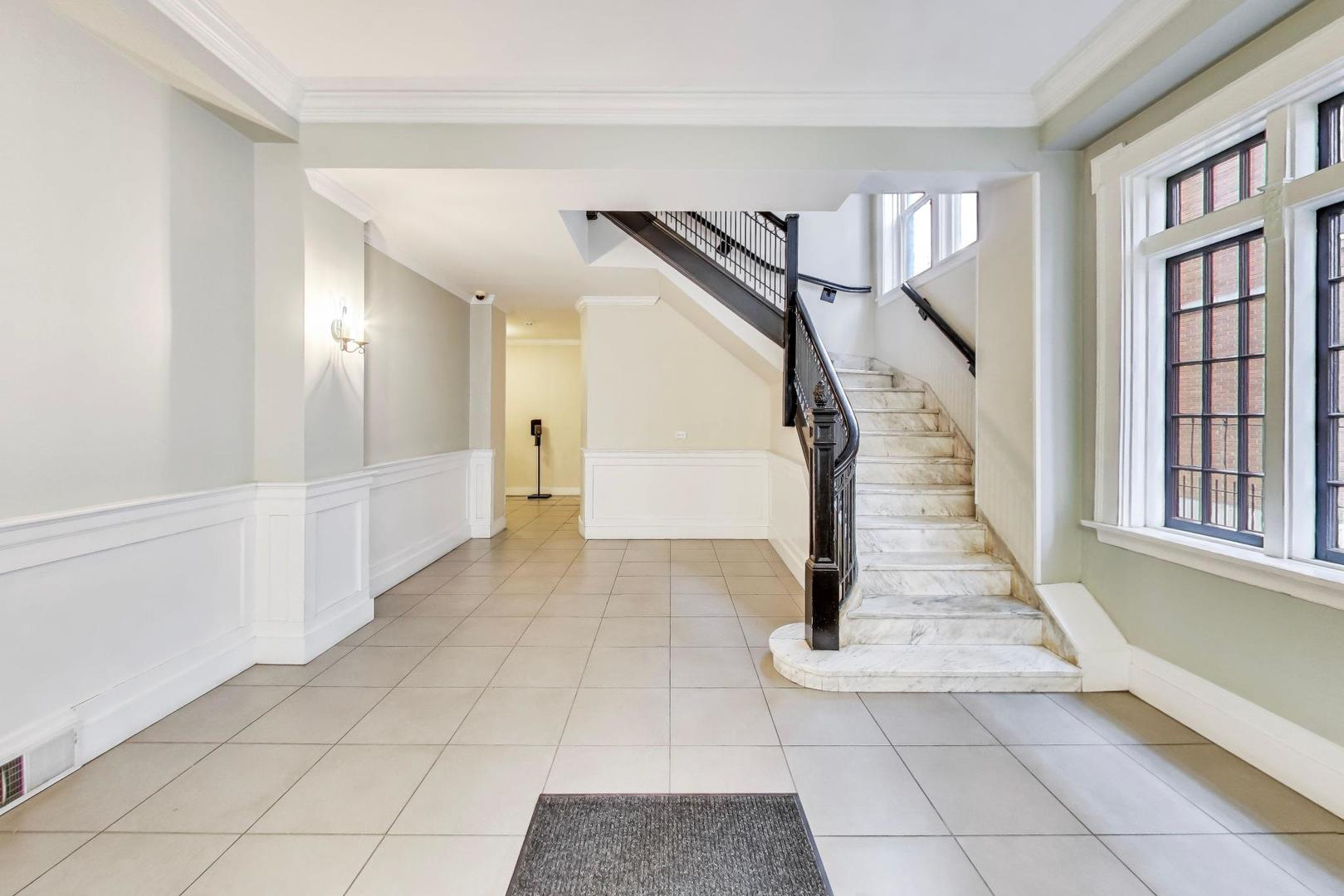 4144 North Sheridan Road, Unit 506 Chicago, IL 60613 - Photo 29 of 31