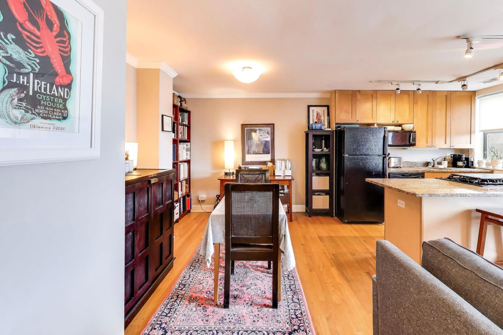 4144 North Sheridan Road, Unit 506 Chicago, IL 60613 - Photo 5 of 31