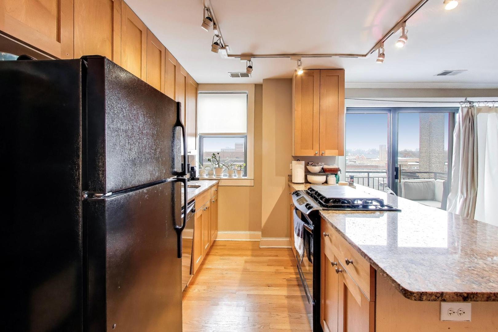 4144 North Sheridan Road, Unit 506 Chicago, IL 60613 - Photo 9 of 31