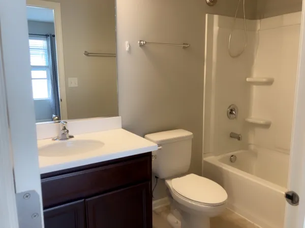 $435,000 | 1100 Evergreen Avenue, Des Plaines, IL 60016