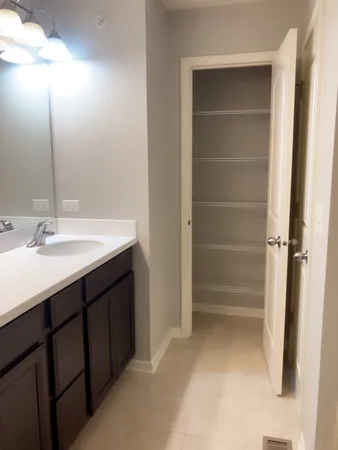 $435,000 | 1100 Evergreen Avenue, Des Plaines, IL 60016