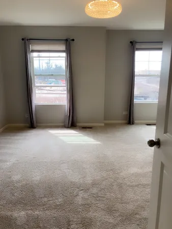 $435,000 | 1100 Evergreen Avenue, Des Plaines, IL 60016