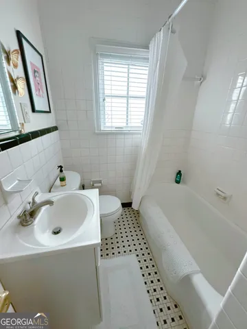 $2,000 | 2494 Batavia Street, East Point, GA 30344