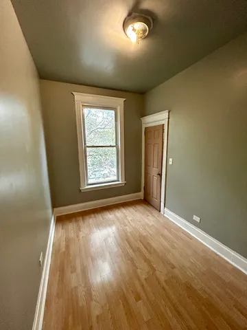 $1,350 | 2622 South St Louis Avenue, Unit 2, Chicago, IL 60623