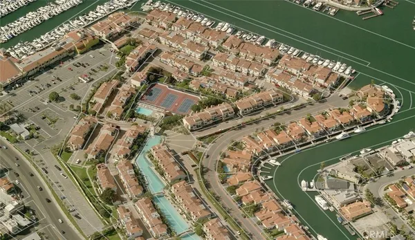 $4,950 | 3221 Francois Drive, Huntington Beach, CA 92649