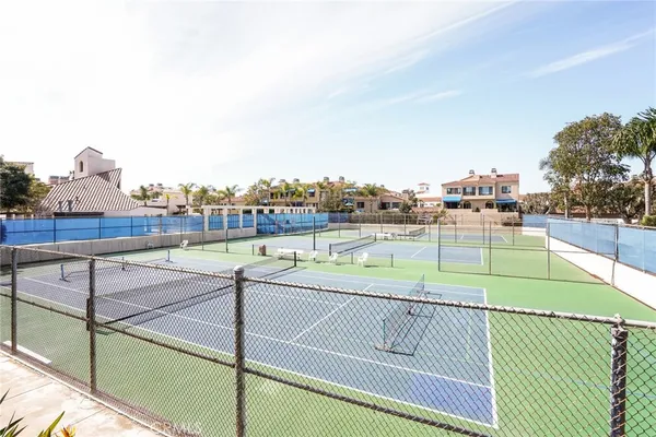 $4,950 | 3221 Francois Drive, Huntington Beach, CA 92649