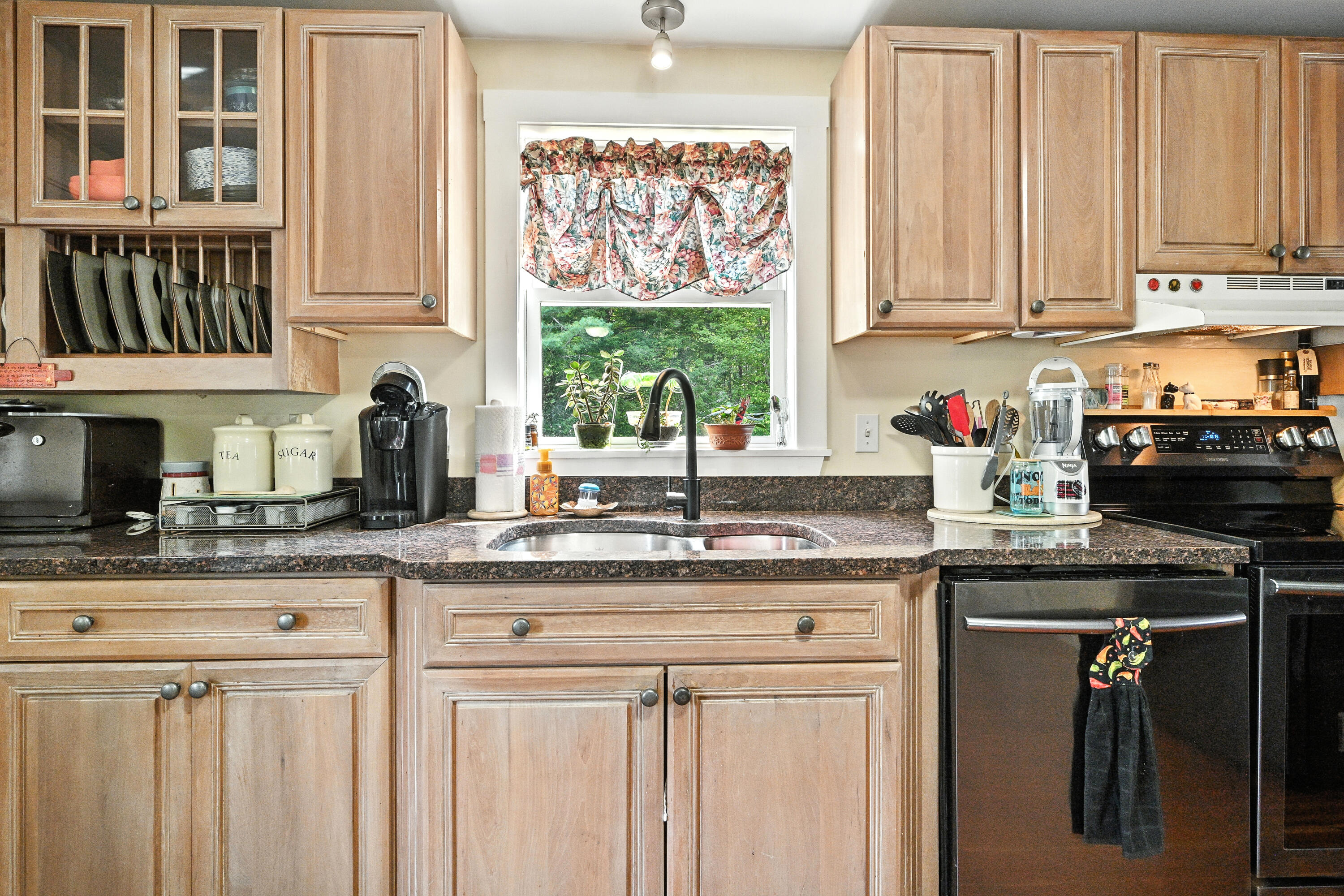 155 Bridgton Road Westbrook, ME 04092 - Photo 15 of 48 110148gr-116