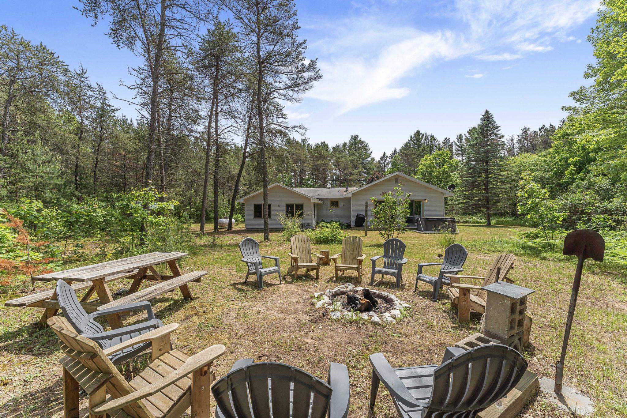 14764 Cinder Road Beulah, MI 49617 - Photo 4 of 43
