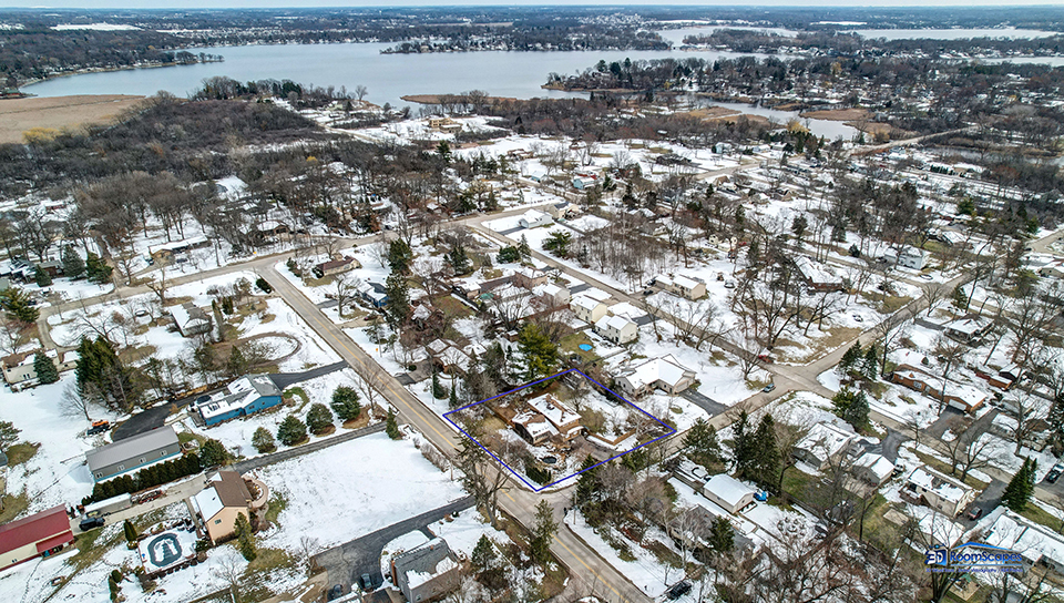 26605 West Wilmot Road Antioch, IL 60002 - Photo 26 of 30 an aerial view of multiple house