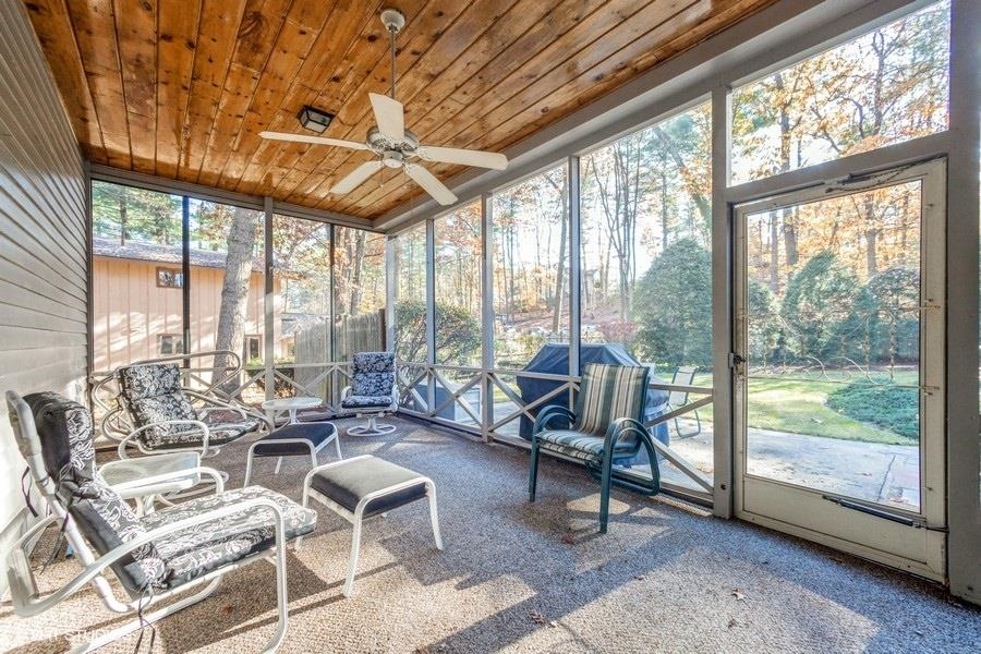 7 Danbury Road Nashua, NH 03064 - Photo 4 of 35 Gallery Image 4