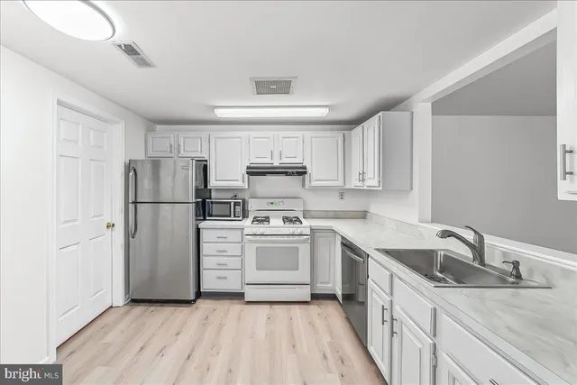 $2,300 | 102 Mountainview Drive, Unit 102, Chesterbrook, PA 19087