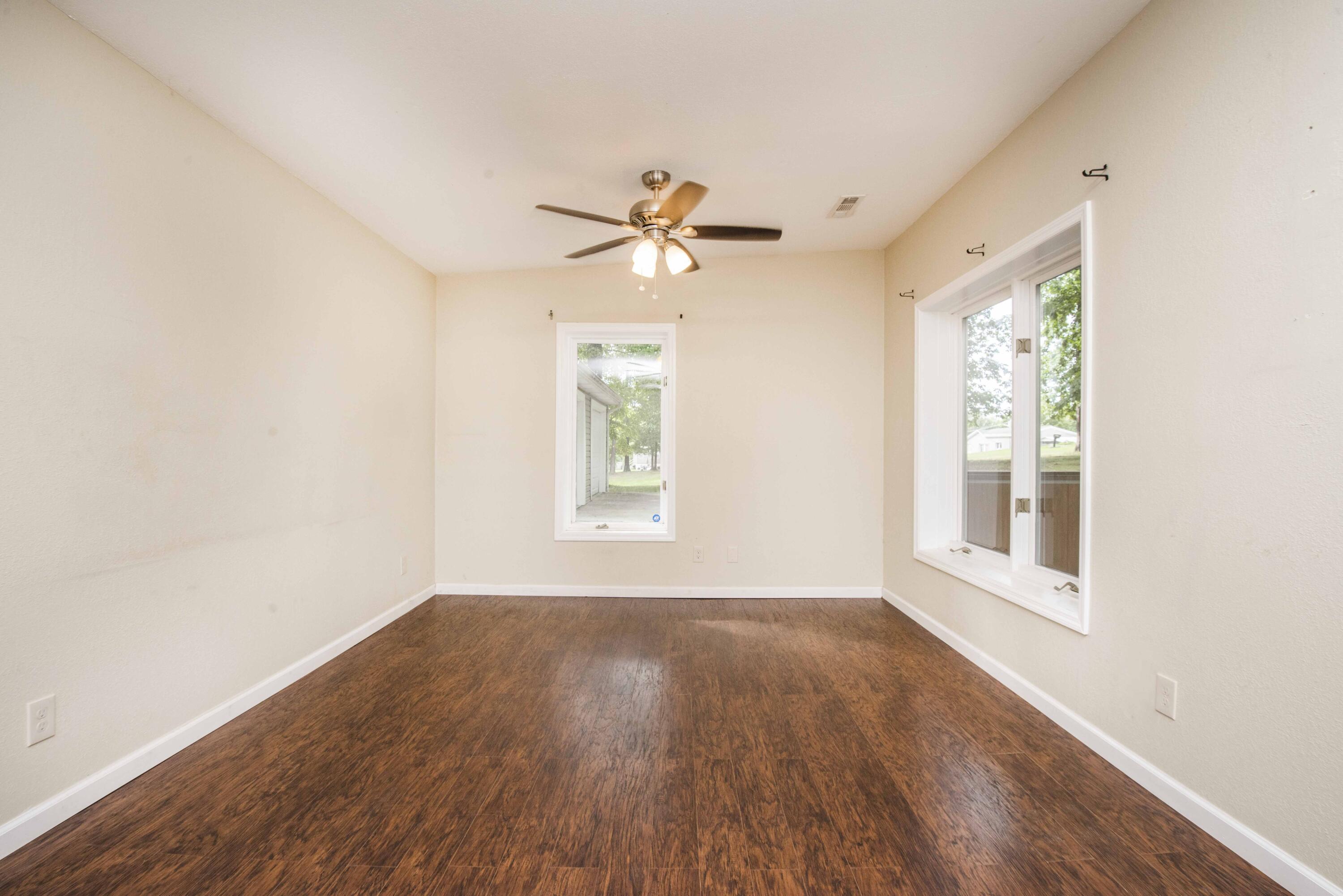 2908 Dewine Road Knoxville, TN 37921 - Photo 6 of 34 living 2_1