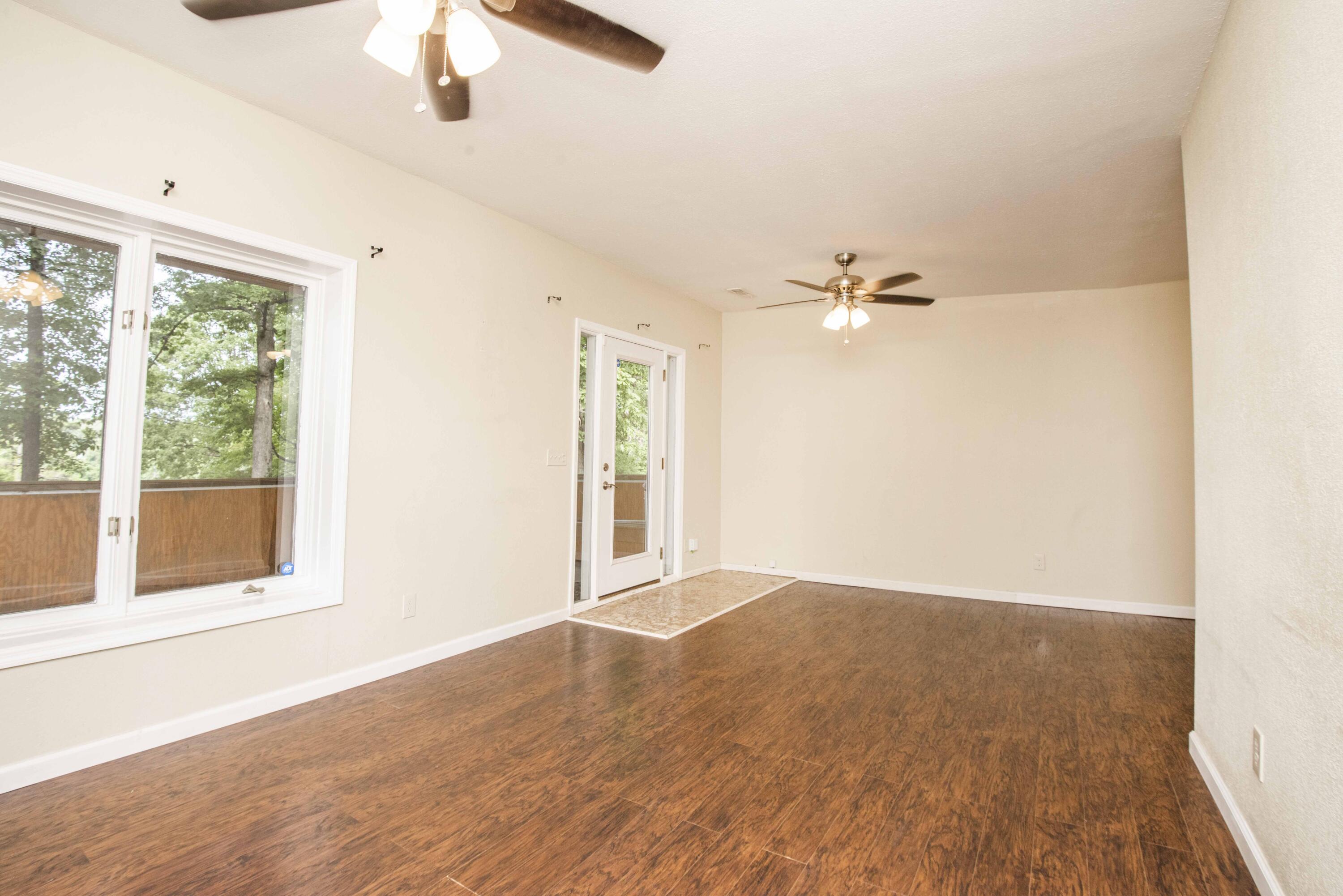 2908 Dewine Road Knoxville, TN 37921 - Photo 7 of 34 living 1_1