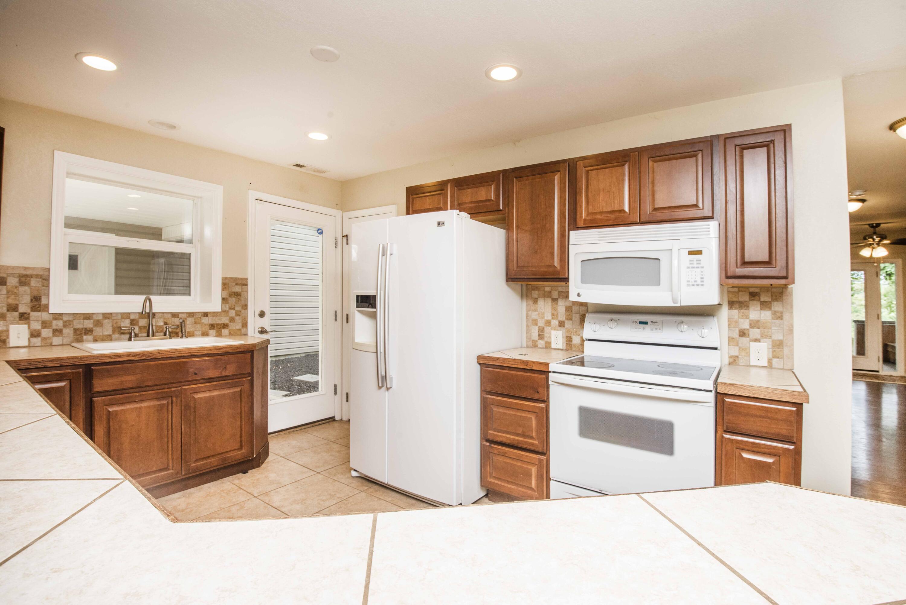 2908 Dewine Road Knoxville, TN 37921 - Photo 10 of 34 kitchen 3_1