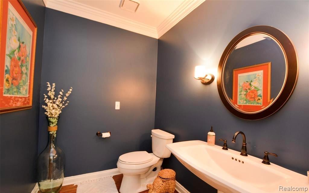 23170 Inverness Court Novi, MI 48374 - Photo 10 of 51