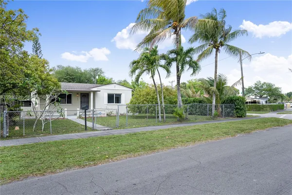 $425,000 | 180 Seaman Avenue, Opa-Locka, FL 33054