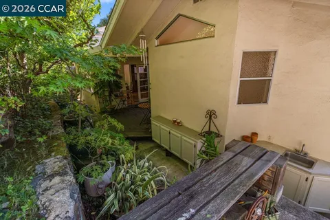 $1,225,000 | 18508 Madison Avenue, Castro Valley, CA 94546