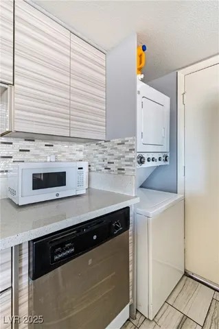 $1,500 | 1372 Lorilyn Avenue, Unit 3, Las Vegas, NV 89119