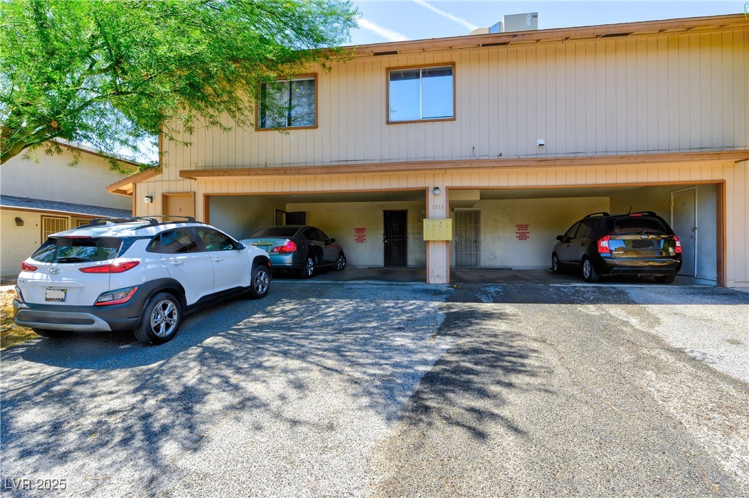 1372 Lorilyn Avenue, Unit 3 Las Vegas, NV 89119 - Photo 4 of 21