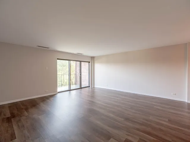 $229,900 | 6545 Main Street, Unit 408, Downers Grove, IL 60516