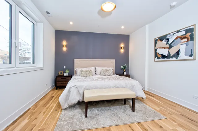 $675,000 | 1325 North Artesian Avenue, Unit 2, Chicago, IL 60622