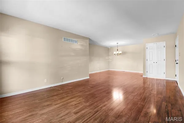 $1,400 | 10364 Forest Brook Lane, Unit E, St. Louis, MO 63146