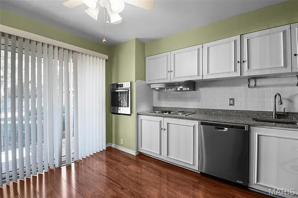 $1,400 | 10364 Forest Brook Lane, Unit E, St. Louis, MO 63146