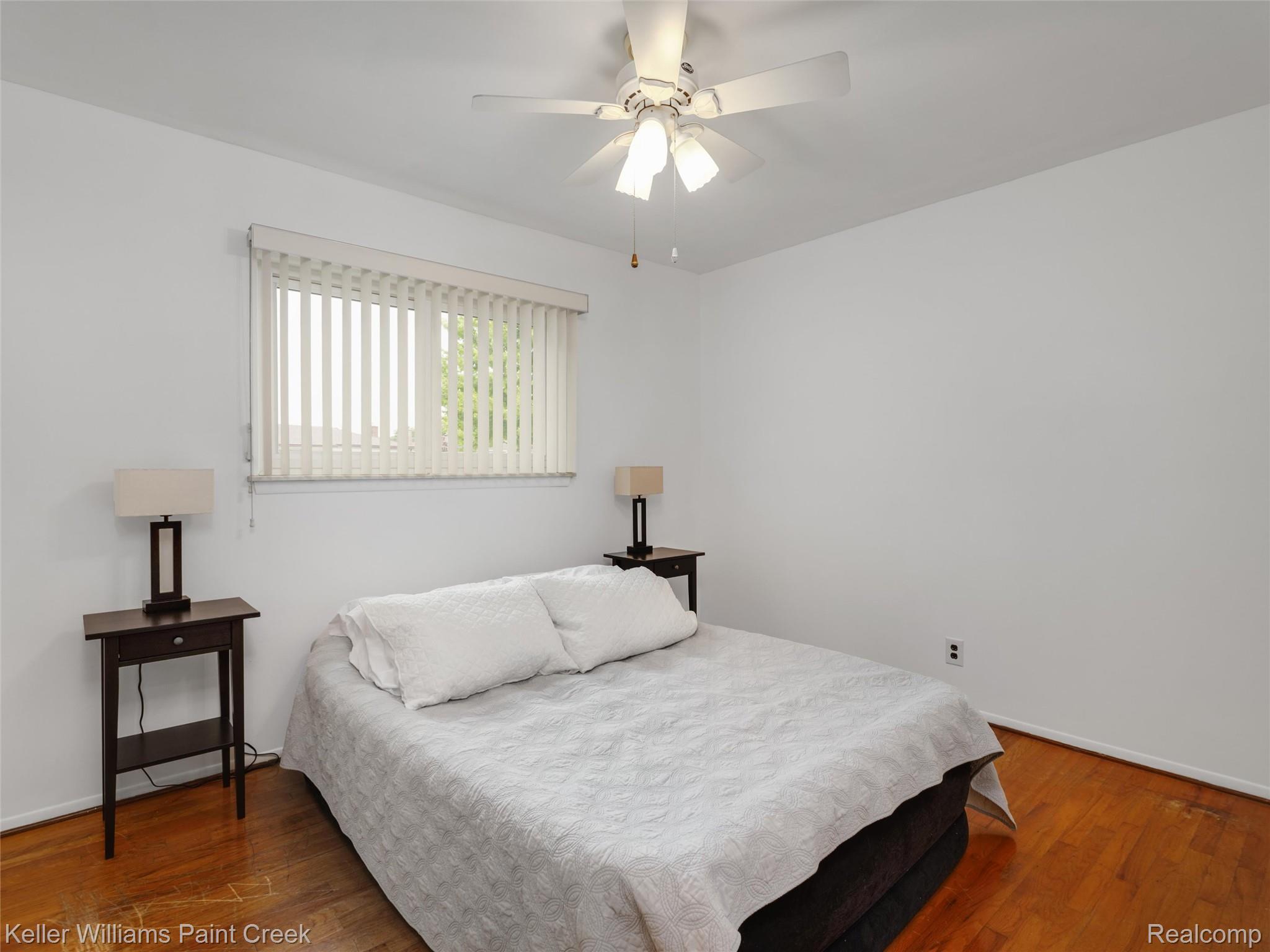 29720 Merrick Warren, MI 48092 - Photo 18 of 50 17-29720 Merrick, Warren 0016.jpg