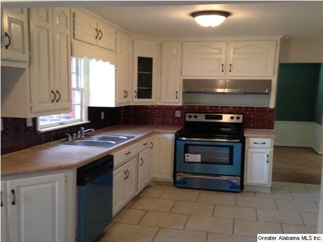 1936 Reed Road Northeast Birmingham, AL 35215 - Photo 7 of 32