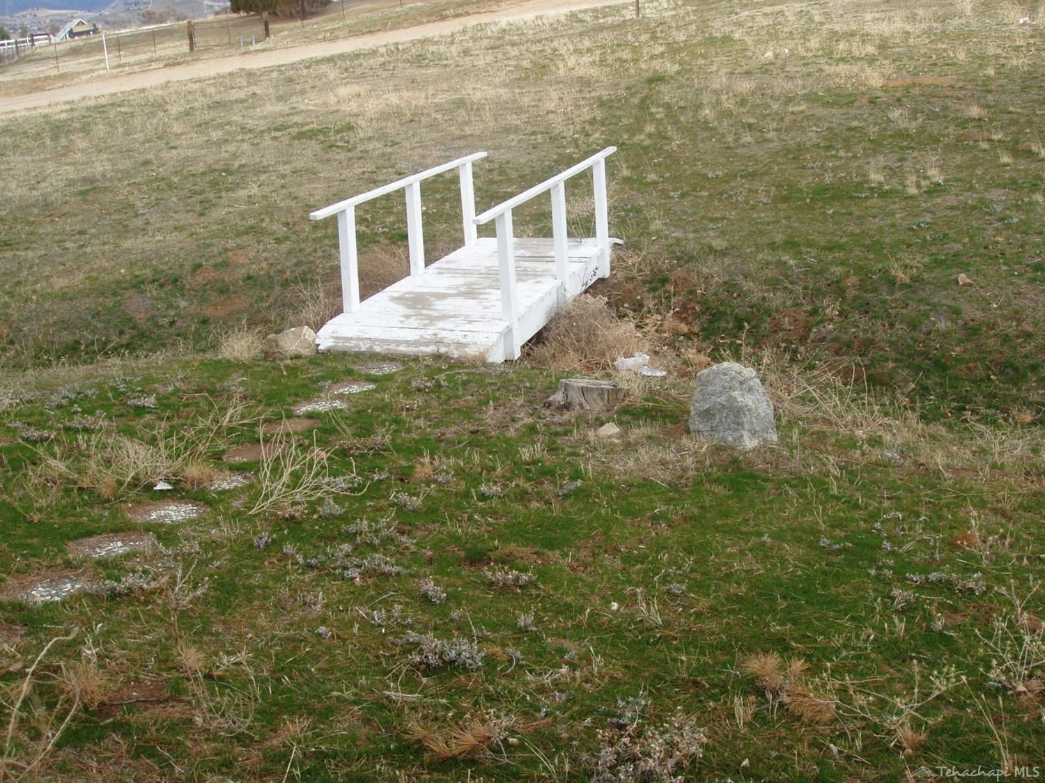 21156 Woodford-Tehachapi Road Tehachapi, CA 93561 - Photo 18 of 24 Gallery Image 18