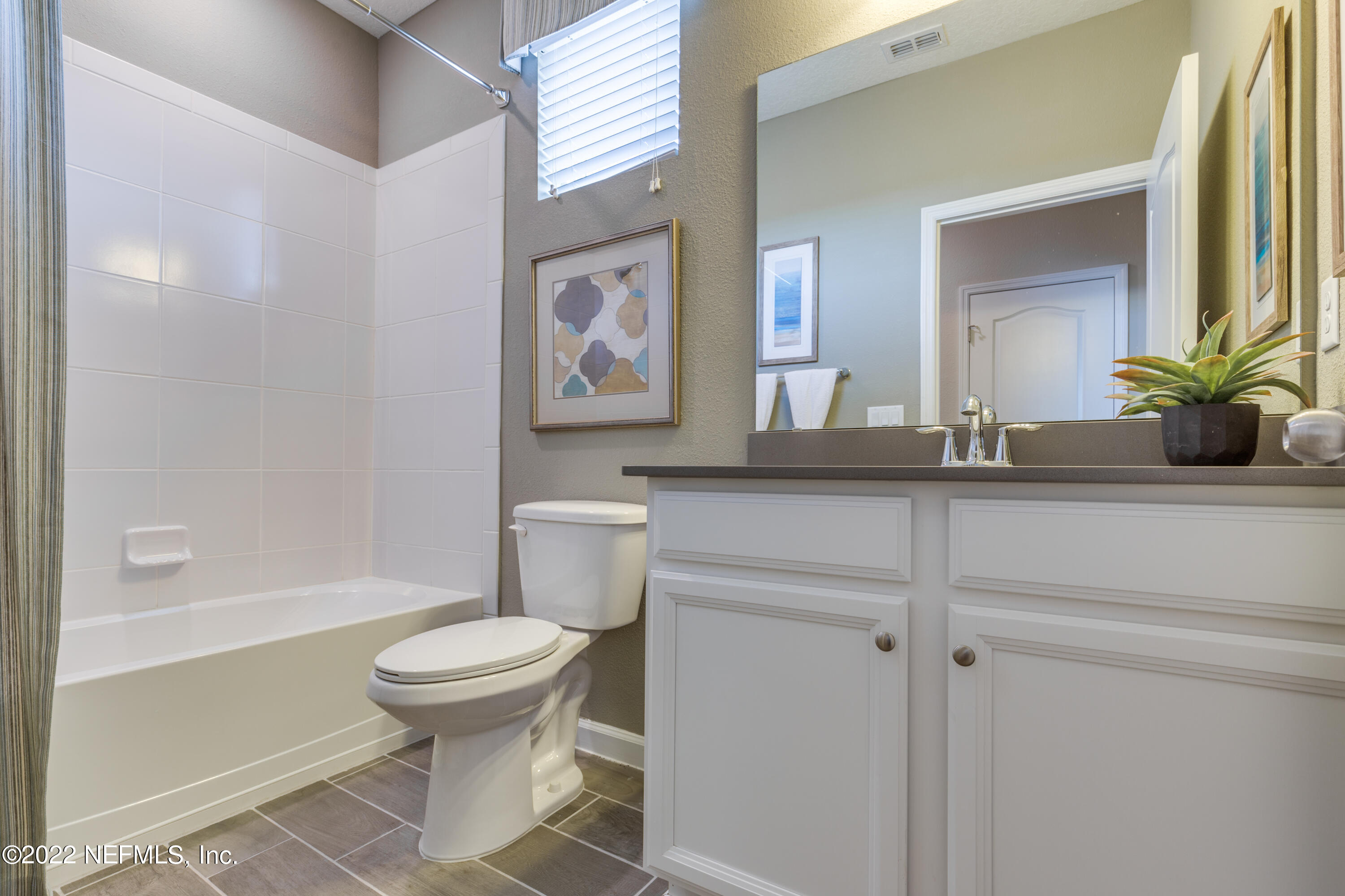 1051 Brown Bear Run St. Johns, FL 32259 - Photo 6 of 18 BAth2 (2)