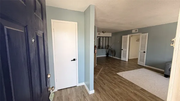 $1,300 | 6200 West Tidwell Road, Unit 1702, Houston, TX 77092