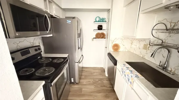 $1,300 | 6200 West Tidwell Road, Unit 1702, Houston, TX 77092