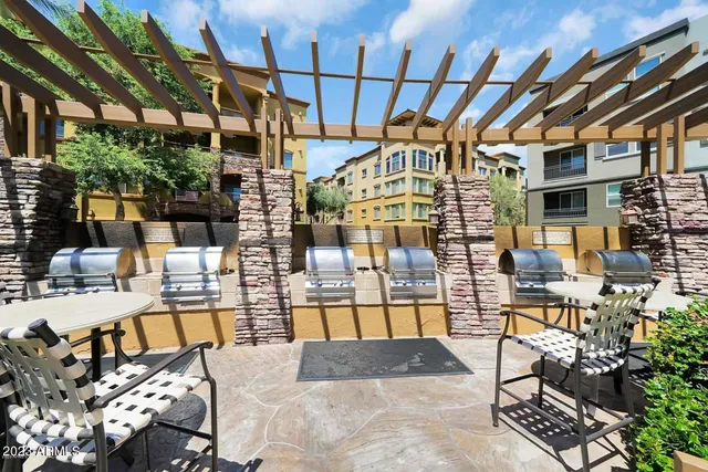 $440,000 | 5350 East Deer Valley Drive, Unit 4430, Phoenix, AZ 85054
