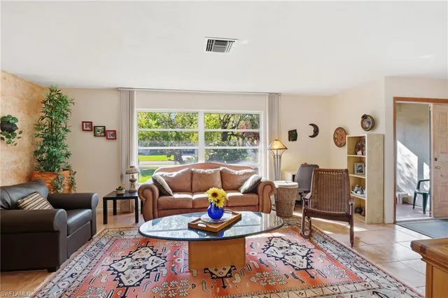 $990,000 | 4096 Skyway Drive, Unit 42, Naples, FL 34112