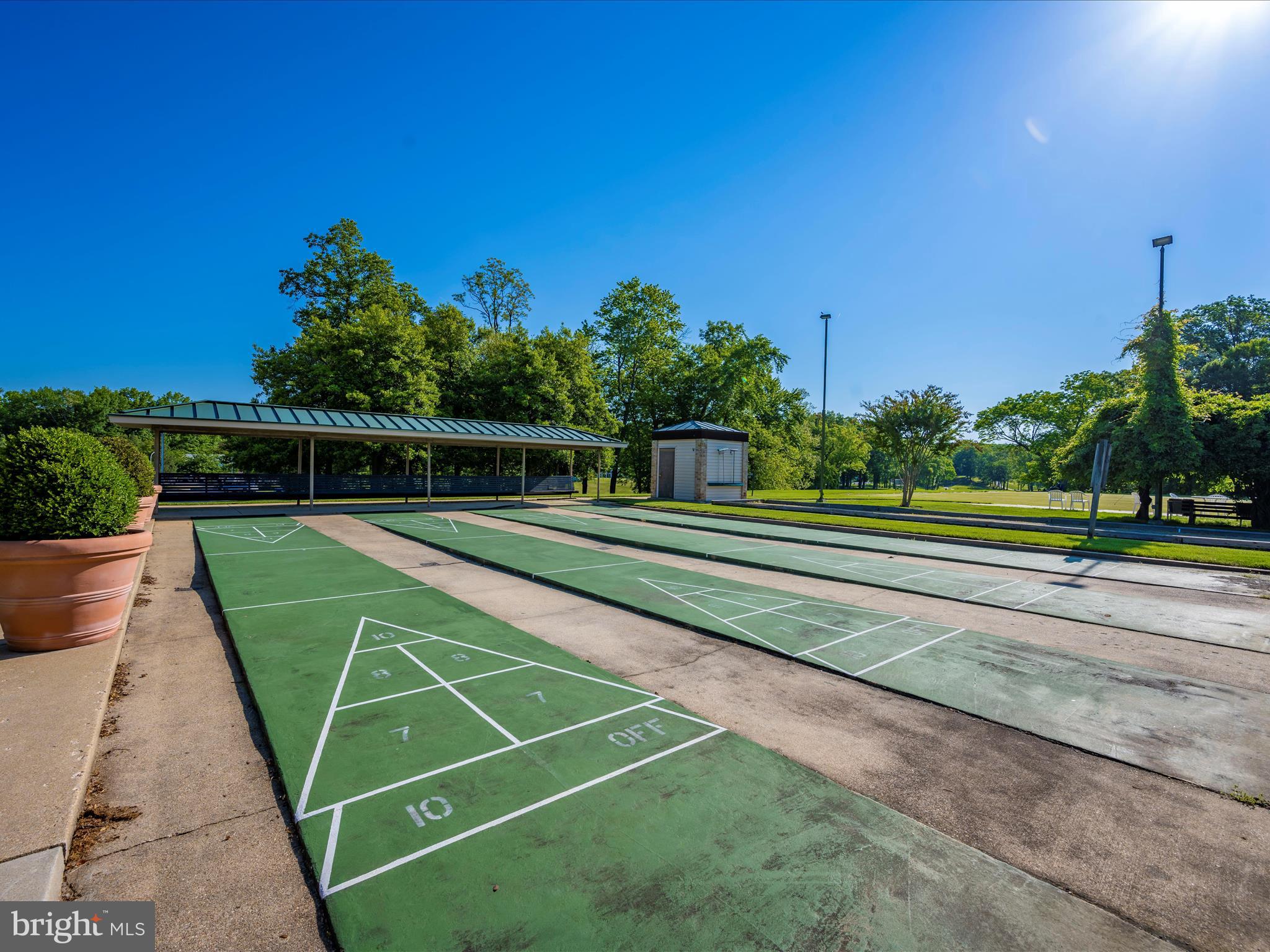 14809 Pennfield Circle, Unit 402 Silver Spring, MD 20906 - Photo 51 of 59 a view of a tennis court