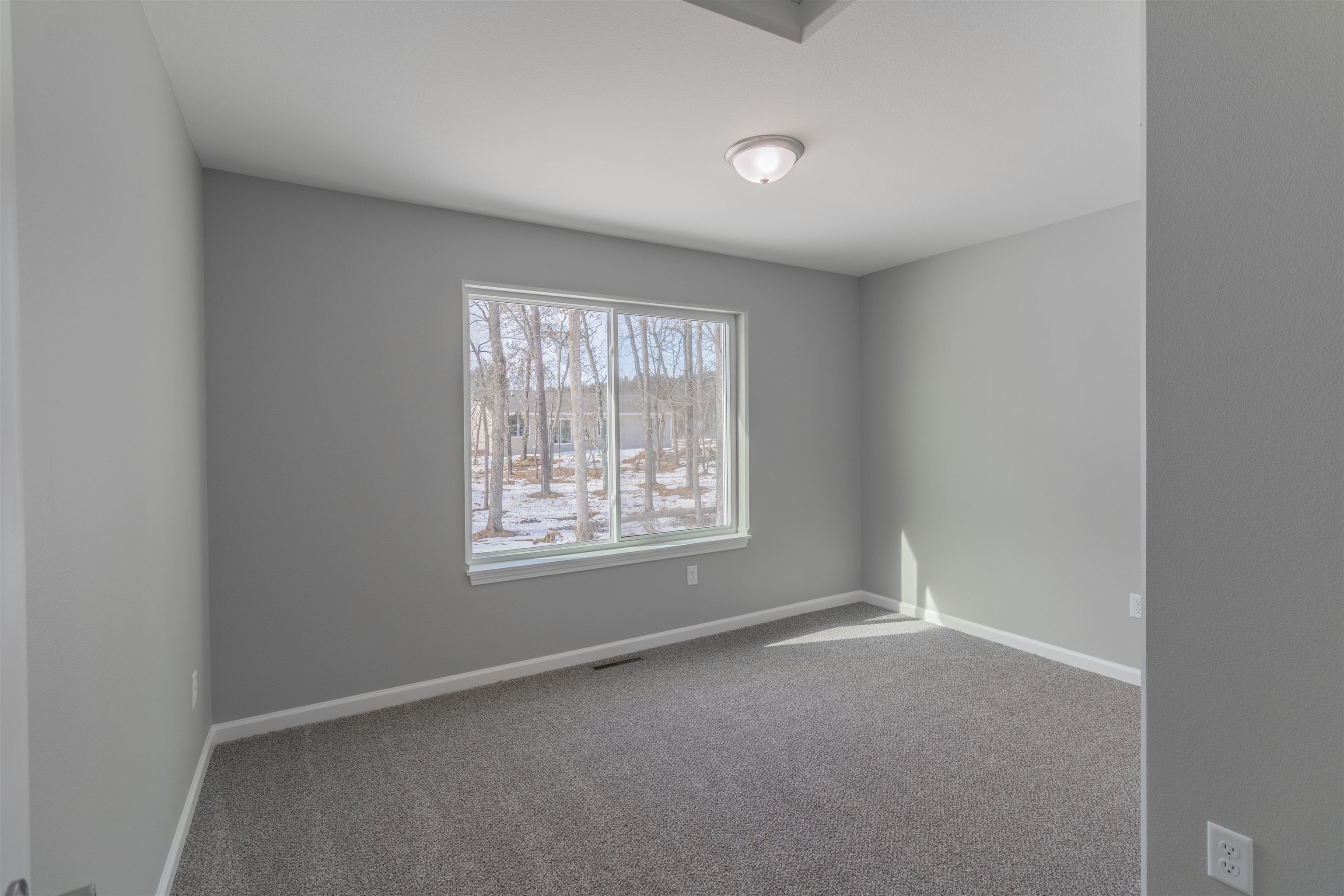 5500 Forest Creek Road Stevens Point, WI 54482 - Photo 19 of 23