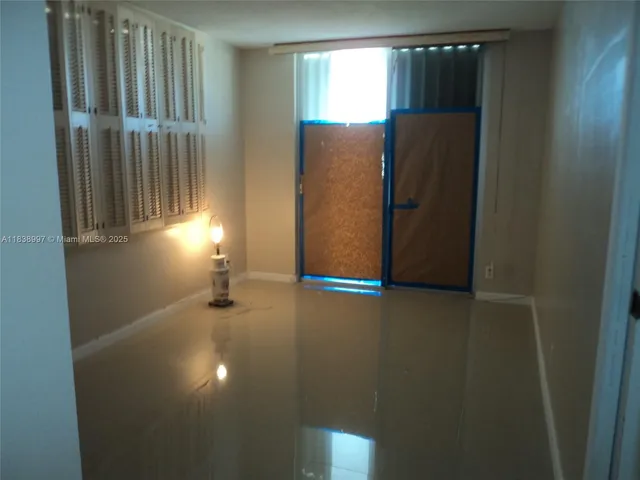 $440,000 | 1050 93rd Street, Unit 6F, Bay Harbor Islands, FL 33154