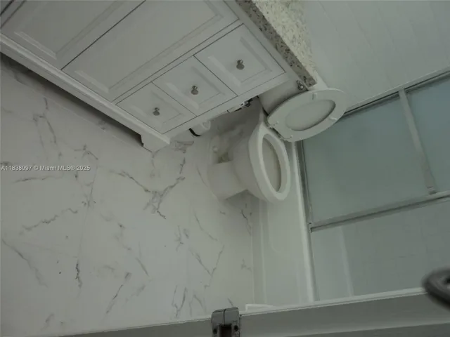 $440,000 | 1050 93rd Street, Unit 6F, Bay Harbor Islands, FL 33154