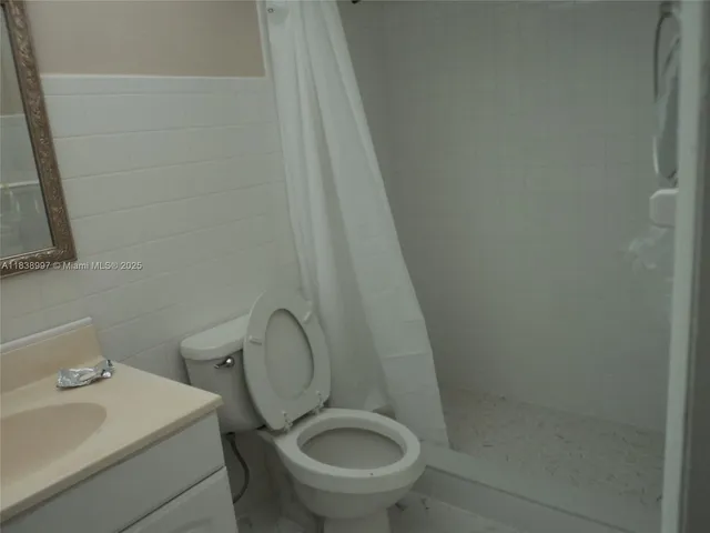 $440,000 | 1050 93rd Street, Unit 6F, Bay Harbor Islands, FL 33154