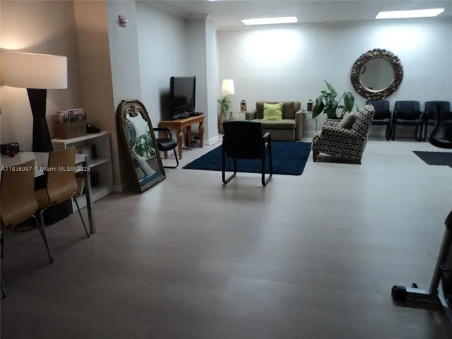 $440,000 | 1050 93rd Street, Unit 6F, Bay Harbor Islands, FL 33154