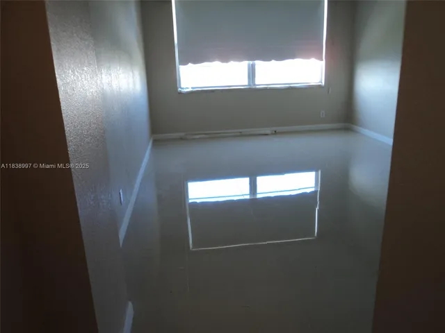 $440,000 | 1050 93rd Street, Unit 6F, Bay Harbor Islands, FL 33154